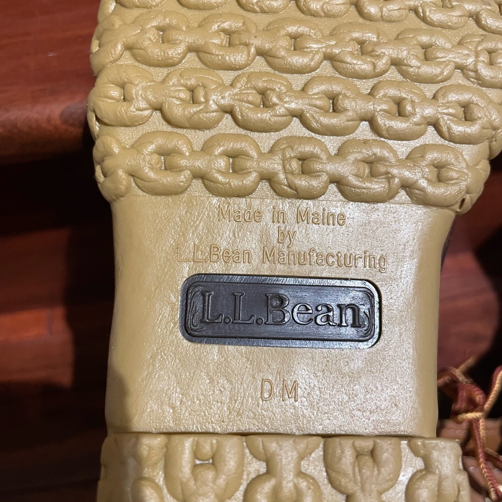 LL Bean Ladies waterproof duck boots - Picture 5 of 5
